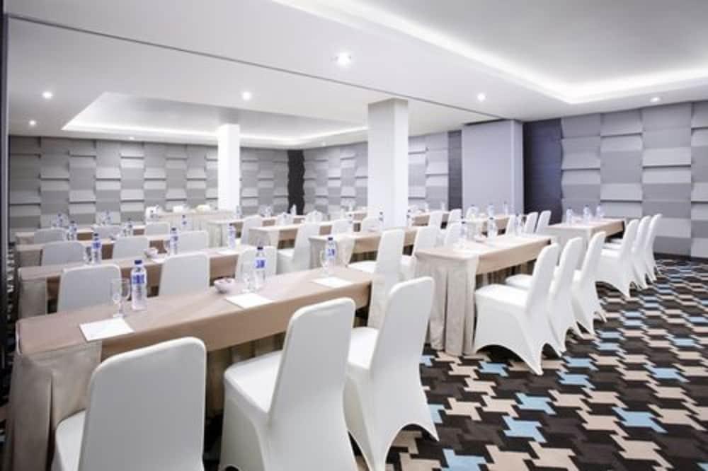 Hotel Santika Kelapa Gading Jakarta Luaran gambar