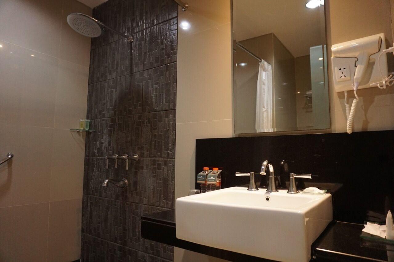 Hotel Santika Kelapa Gading Jakarta Luaran gambar