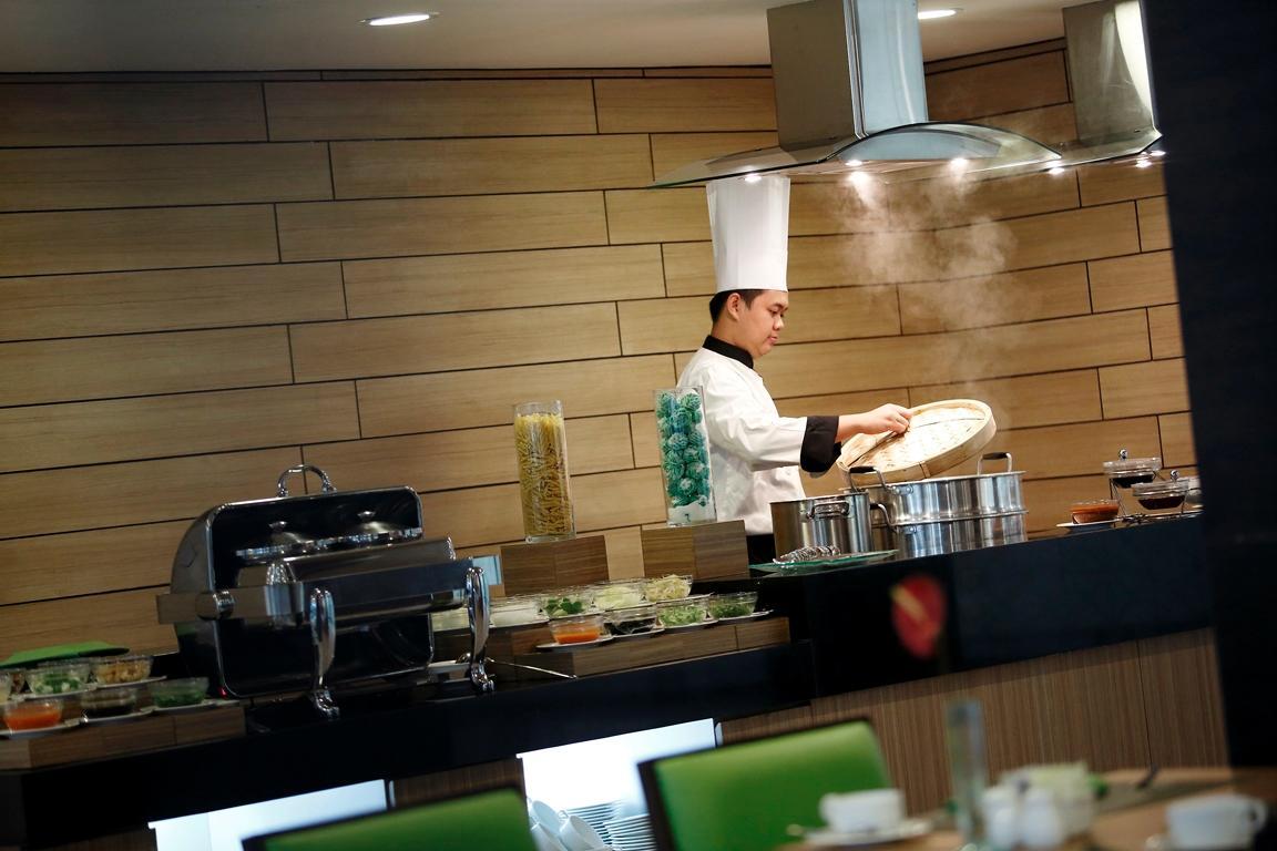 Hotel Santika Kelapa Gading Jakarta Luaran gambar