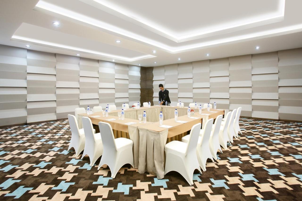 Hotel Santika Kelapa Gading Jakarta Luaran gambar